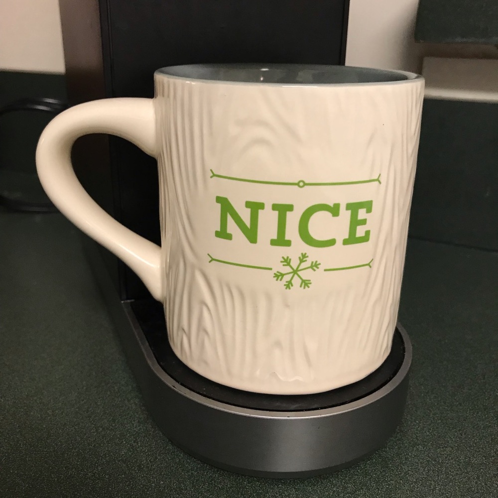 Hallmark Home knotty Nice Holiday mug/cup